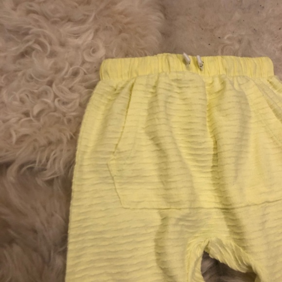 Zara Joggers - Picture 2 of 6